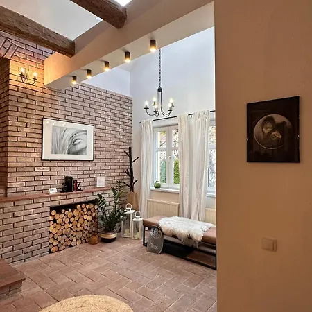 ヴィラ Marvellous Cozy In Old Center Town ブラショフ