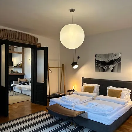 Marvellous Cozy In Old Center Town ヴィラ