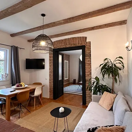 Marvellous Cozy In Old Center Town * ブラショフ